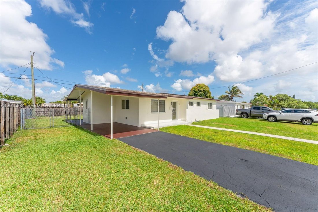 House in Miami, Florida, United States 2 - 17957953