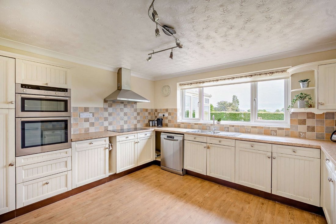 House in Suffolk, England 2 - 17966241