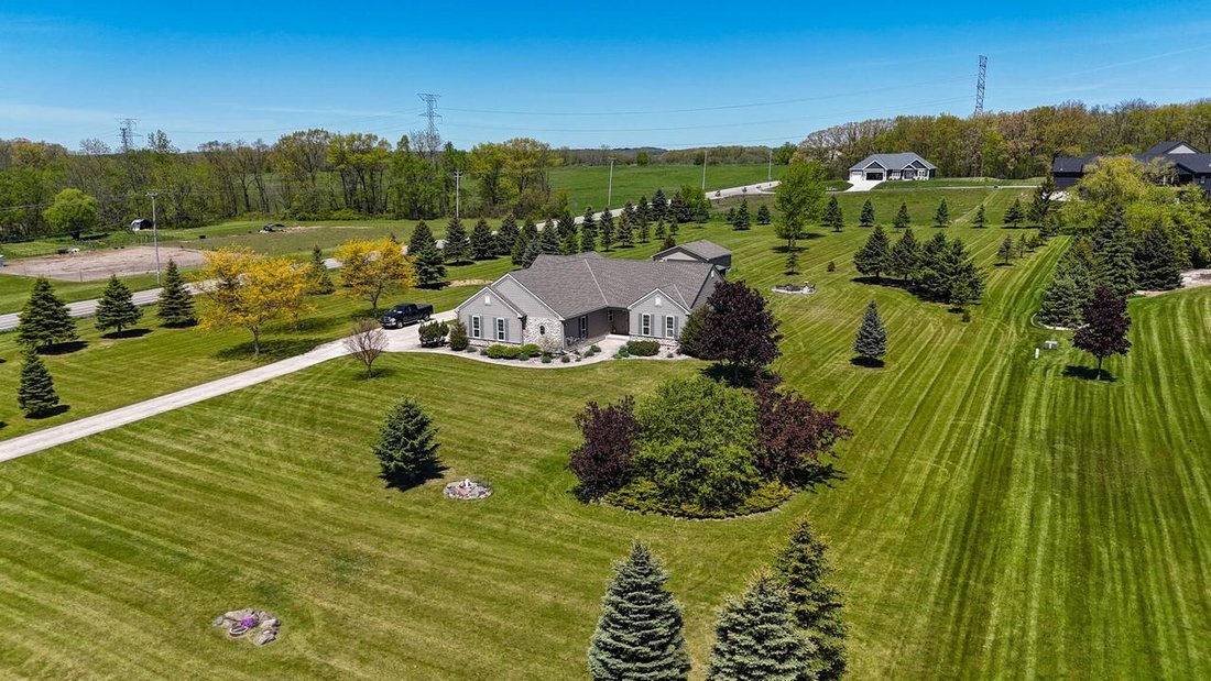 House in Muskego, Wisconsin, United States 3 - 17971841