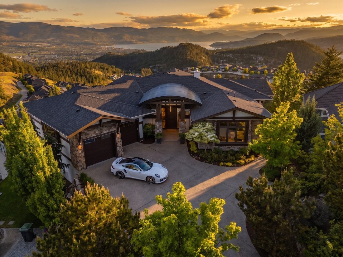 House in Kelowna, British Columbia, Canada 2 - 17970039