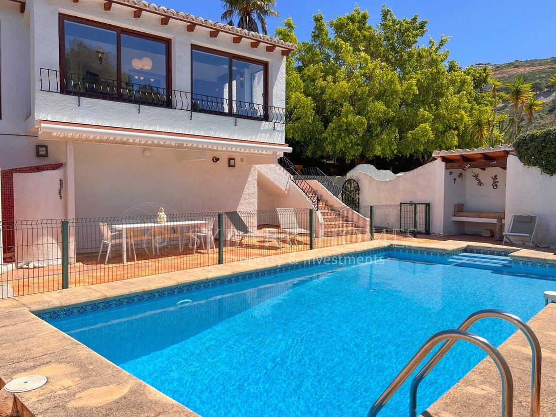 Chalet in el Poble Nou de Benitatxell / Benitachell, Valencian Community, Spain 2 - 17970168