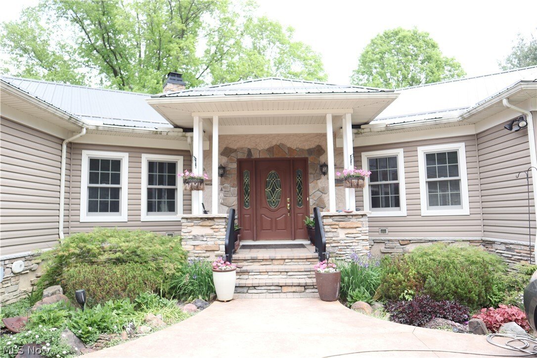 House in West Farmington, Ohio, United States 3 - 17971921