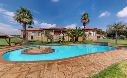 Country House in Benoni North AH, Gauteng, South Africa 1