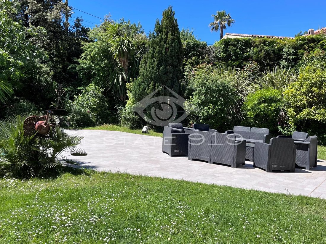 Villa in Mazan, Provence-Alpes-Côte d'Azur, France 5 - 17970311