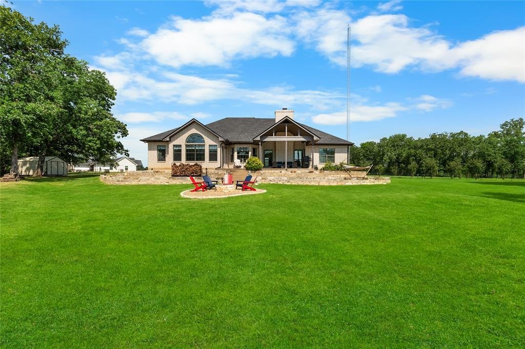 House in Grand Saline, Texas, United States 5 - 17966603