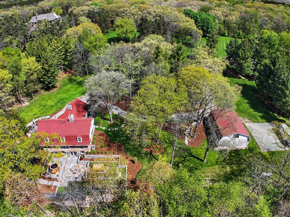 House in Dousman, Wisconsin, United States 3 - 17971839