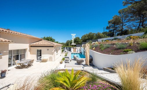 House in Peyrolles-en-Provence, Provence-Alpes-Côte d'Azur, France 1
