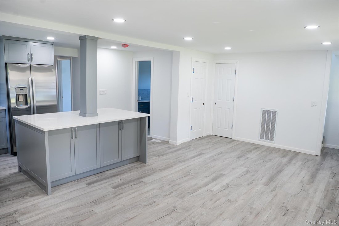 Casa en Lake Ronkonkoma, Nueva York, Estados Unidos 5 - 17972291