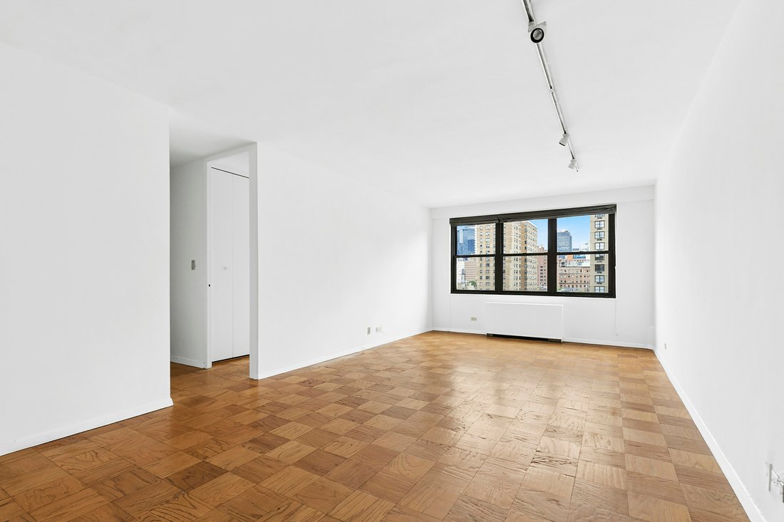 Co Op in New York, New York, United States 2 - 17961571