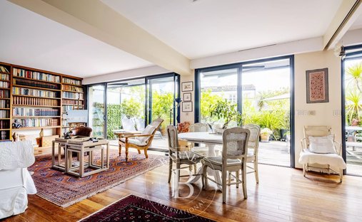 Apartment in Hôtel de Ville-Quinconce-Saint Seurin-Fondaudège, Bordeaux, France 1