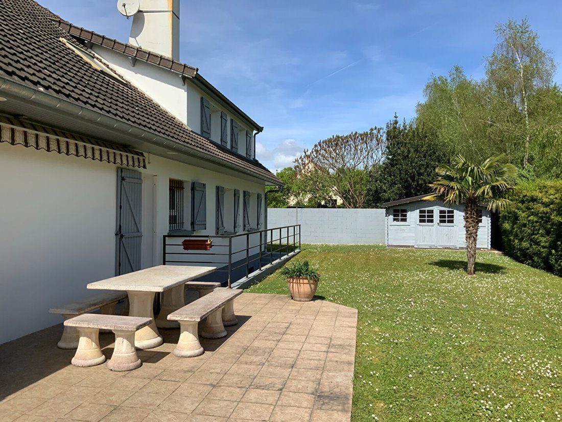 Villa in Moret-Loing-et-Orvanne, Ile-de-France, France 4 - 17967639