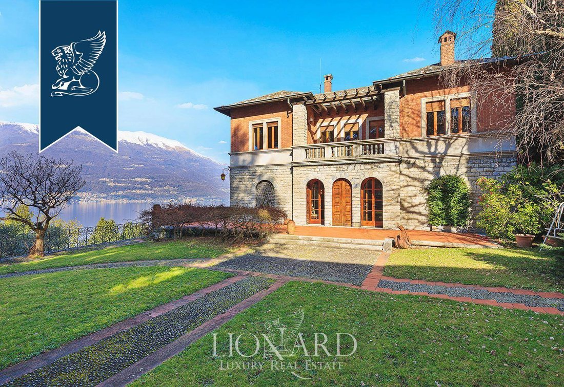 Villa in Bellano, Lombardy, Italy 2 - 17970348