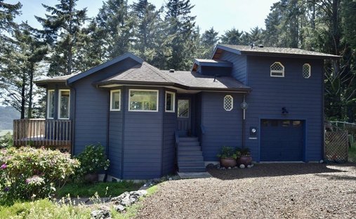 House in Gold Beach, Oregon, United States 1