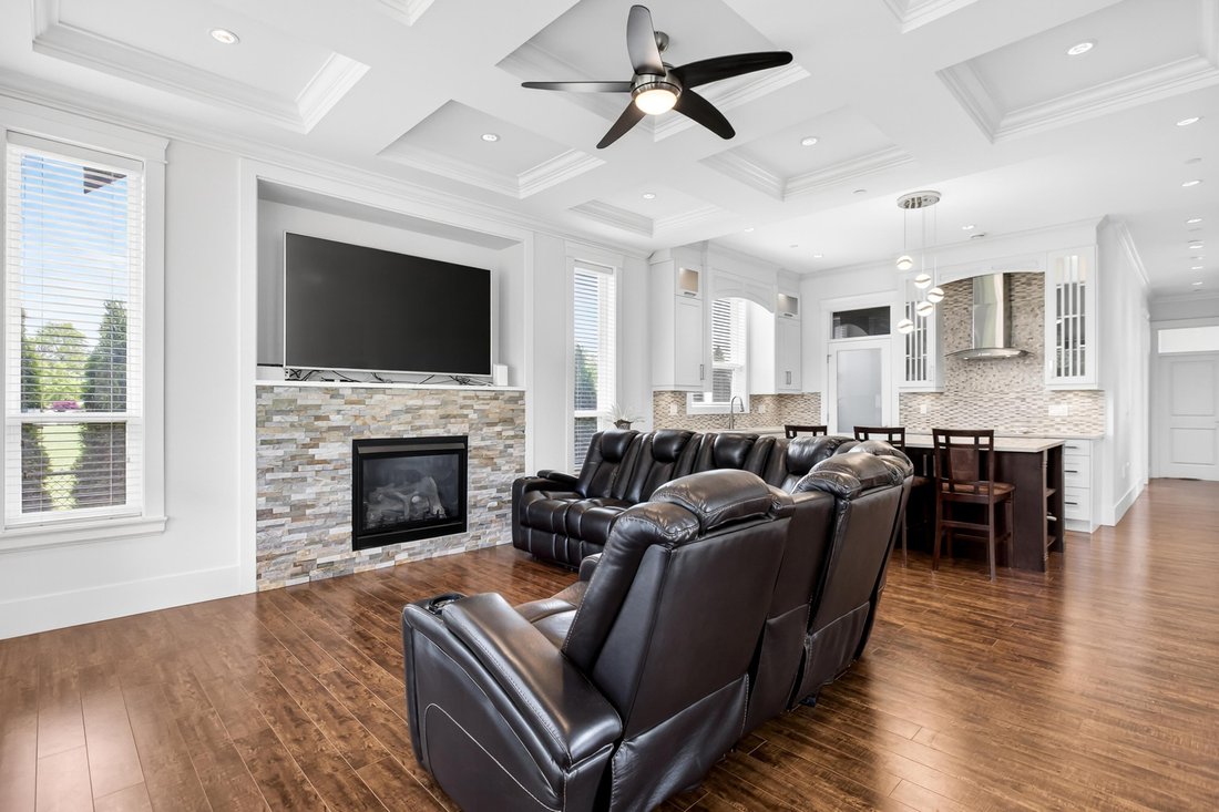 House in Langley Township, British Columbia, Canada 3 - 17970038