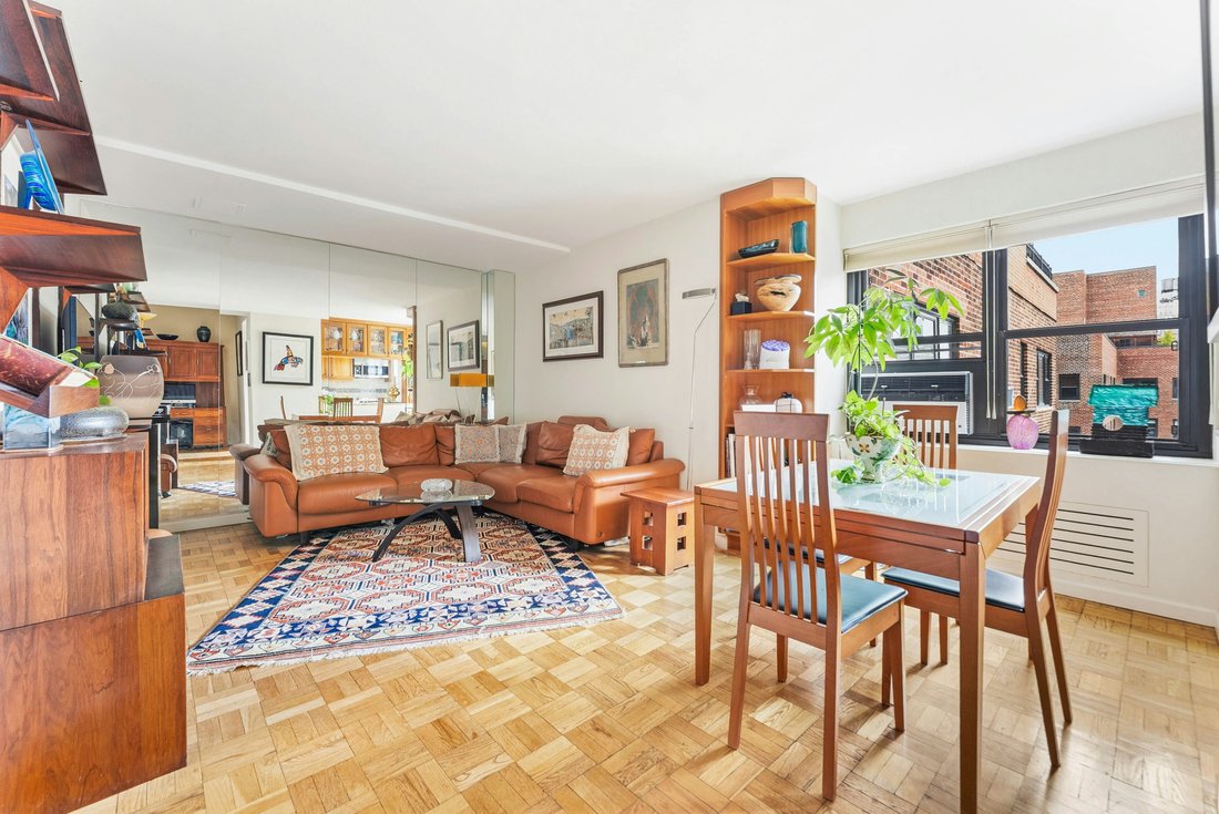 Co Op in New York, New York, United States 1 - 17963871