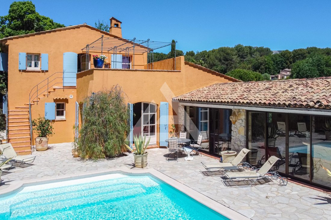 Villa in Saint-Paul-de-Vence, Provence-Alpes-Côte d'Azur, France 3 - 17967374
