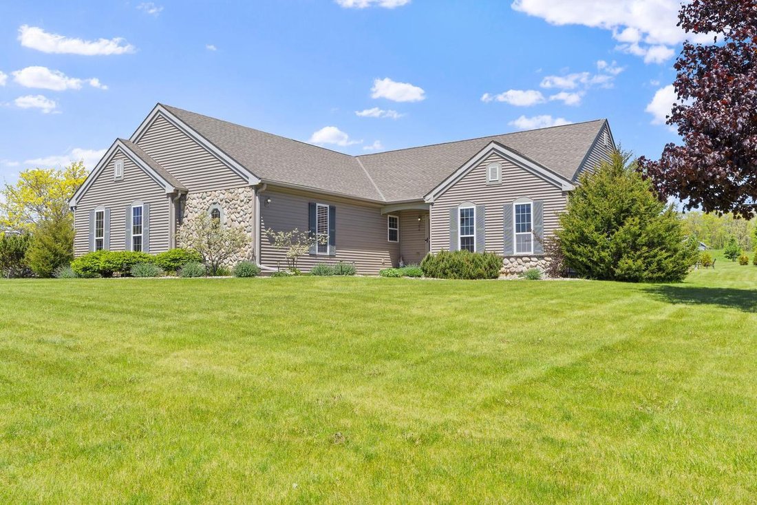 House in Muskego, Wisconsin, United States 1 - 17971841