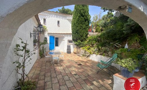 Villa en Roquebrune-sur-Argens, Provenza-Alpes-Costa Azul, Francia 1