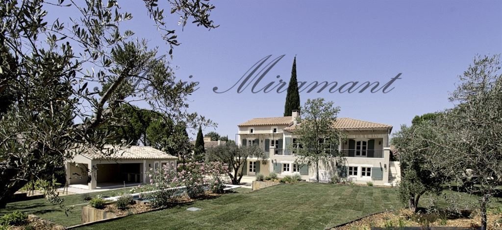 House in Fontvieille, Provence-Alpes-Côte d'Azur, France 1 - 17741549