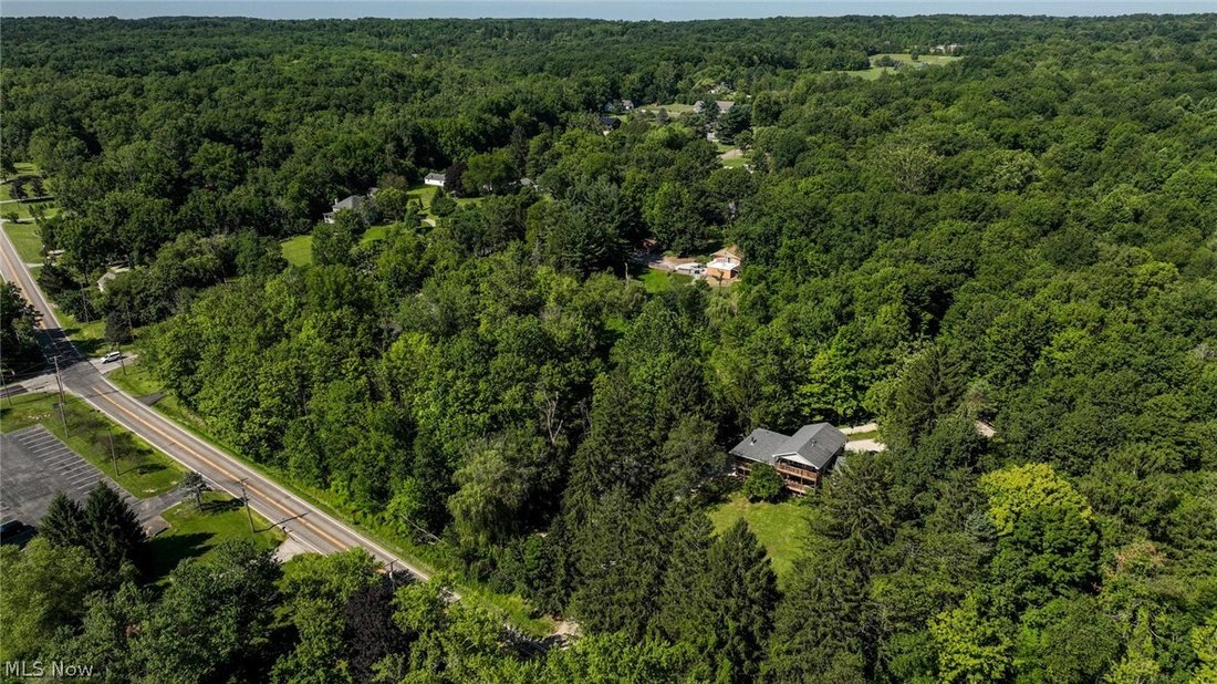House in Hinckley, Ohio, United States 2 - 17971923