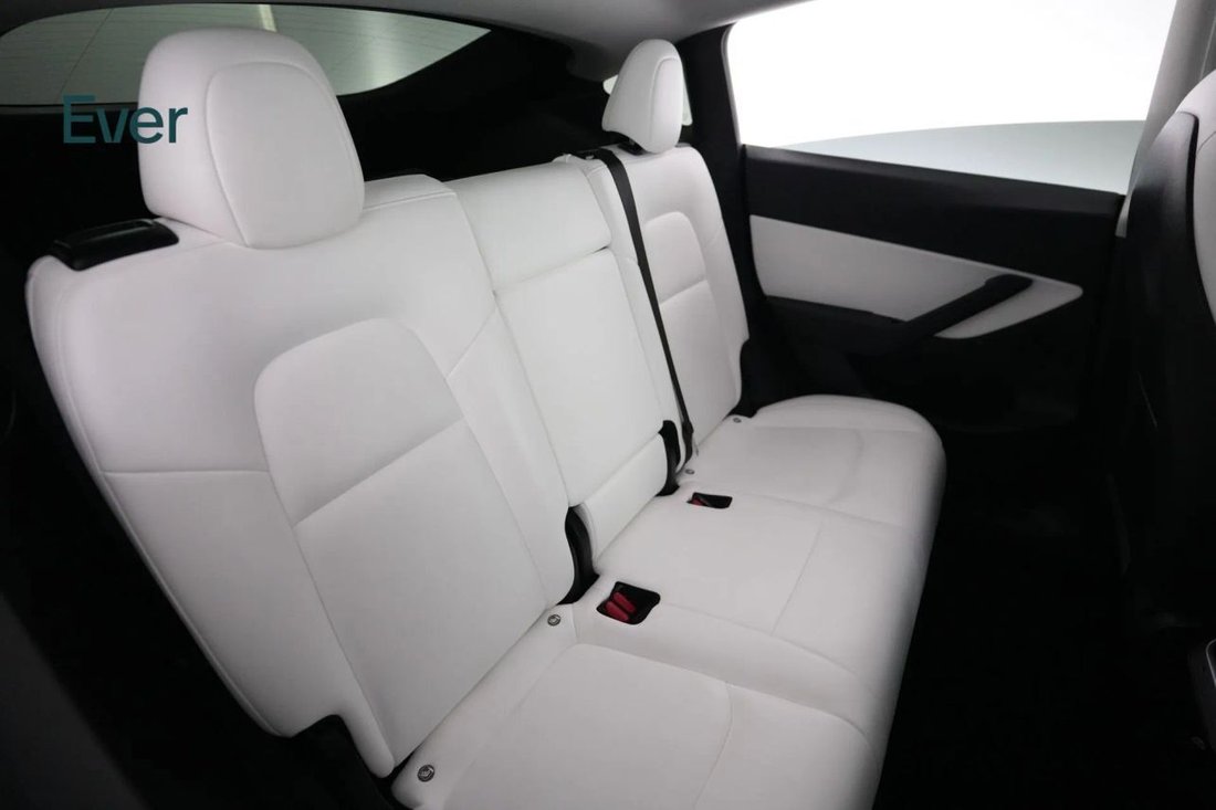 Suv in San Francisco, CA, United States 5 - 17927633