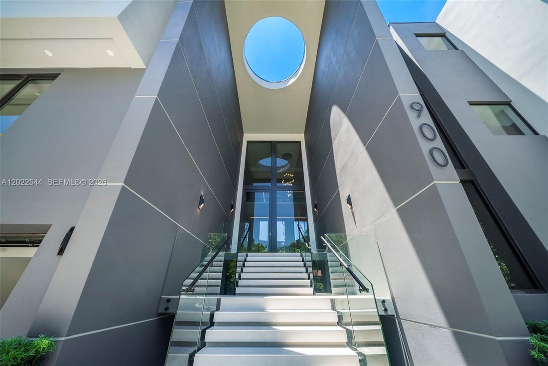 House in Miami, Florida, United States 5 - 17969881