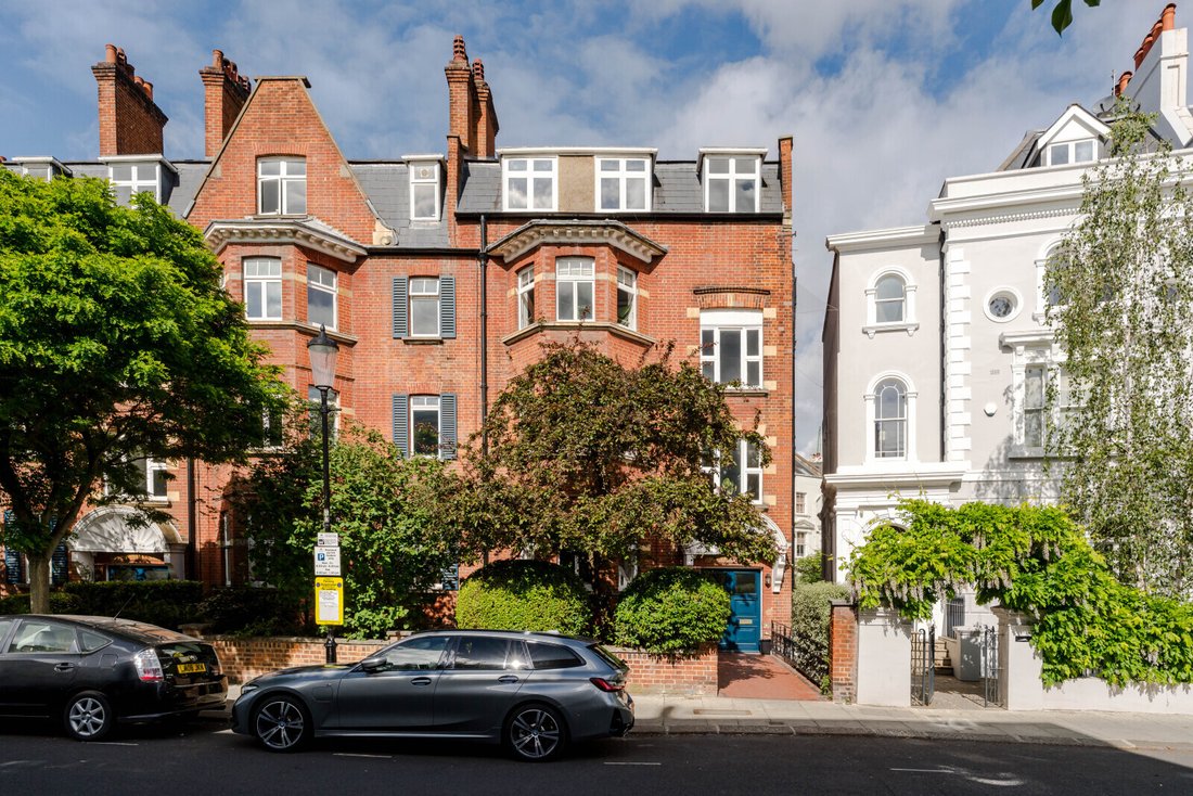 Apartment in Holland Park, Kensington And Chelsea, England 2 - 17966291