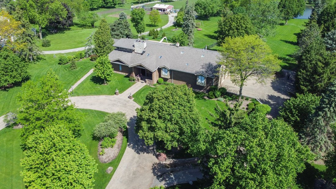 House in Wayne, Illinois, United States 1 - 17971435