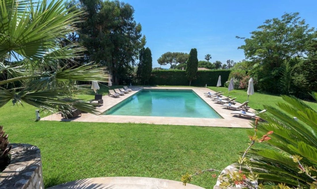 House in Antibes, Provence-Alpes-Côte d'Azur, France 4 - 17971827