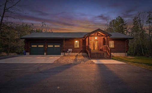 House in Mayville, Michigan, United States 1