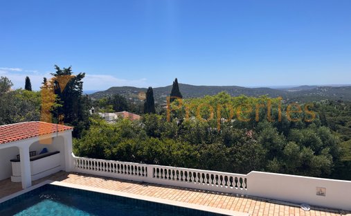 Villa in Santa Barbara de Nexe, Algarve, Portugal 1