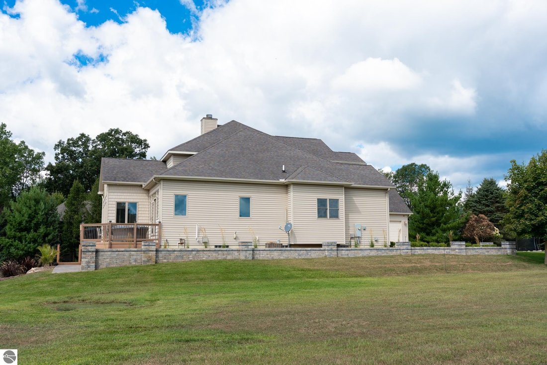 House in Weidman, Michigan, United States 5 - 17967725