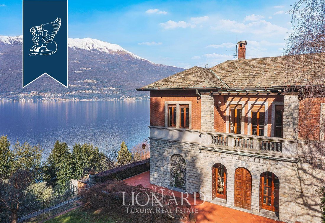 Villa in Bellano, Lombardy, Italy 1 - 17970348