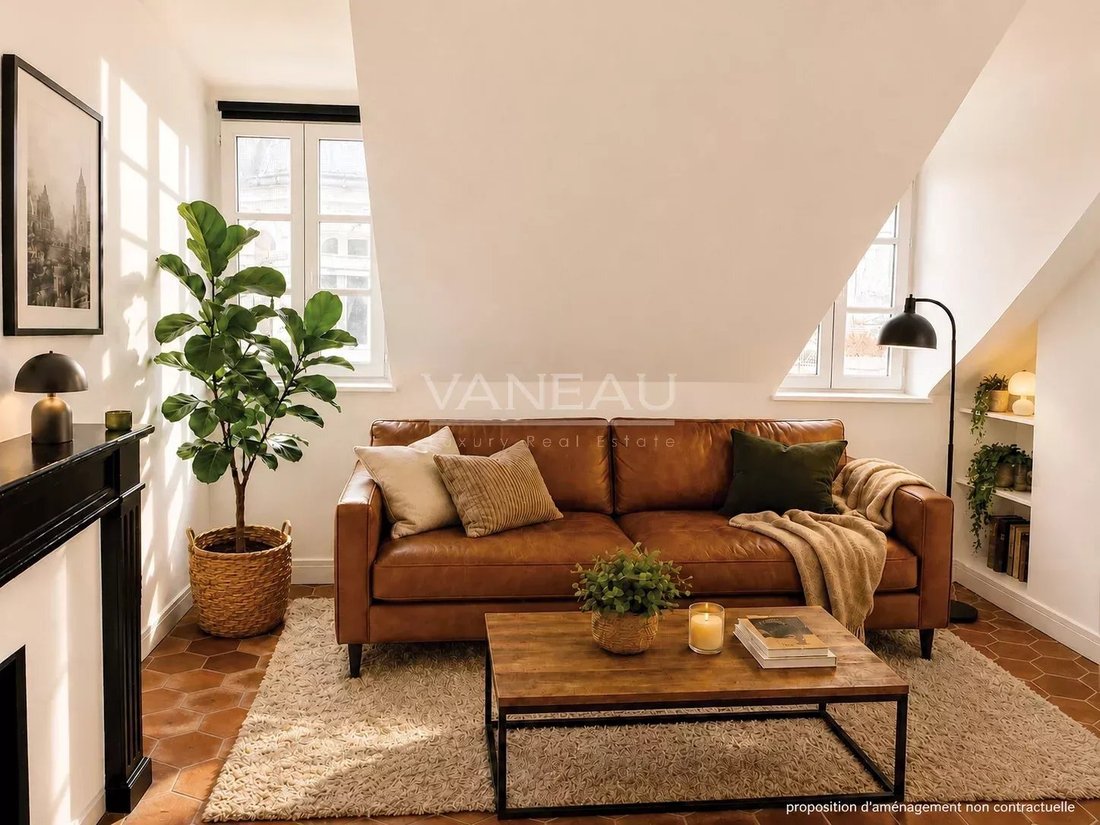 Apartment in Saint Thomas d'Aquin, Paris 7e Arrondissement, Paris 2 - 17967338