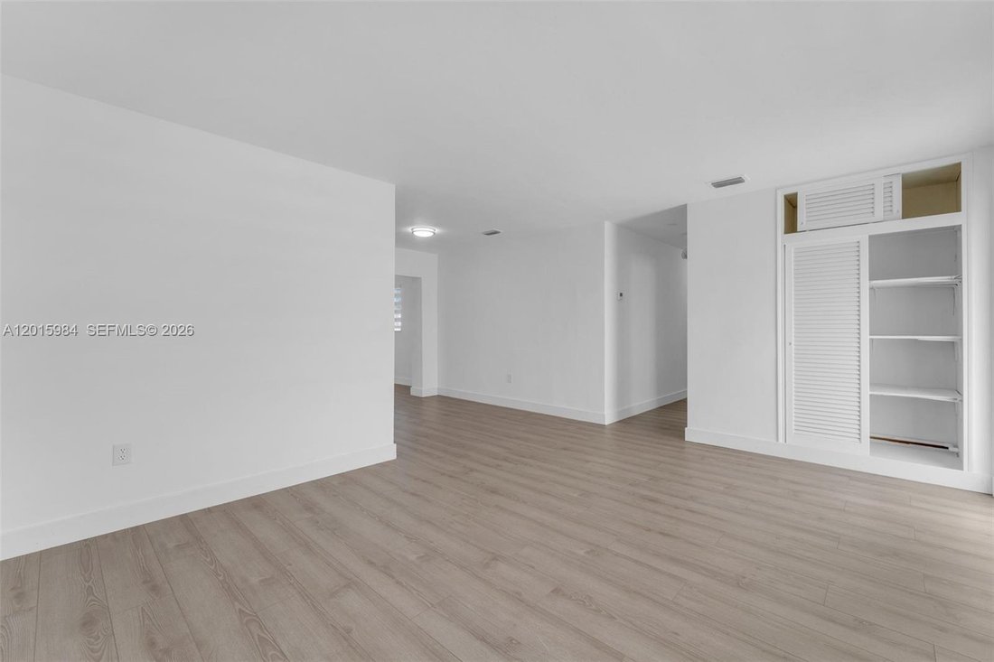 House in Miami, Florida, United States 5 - 17957953