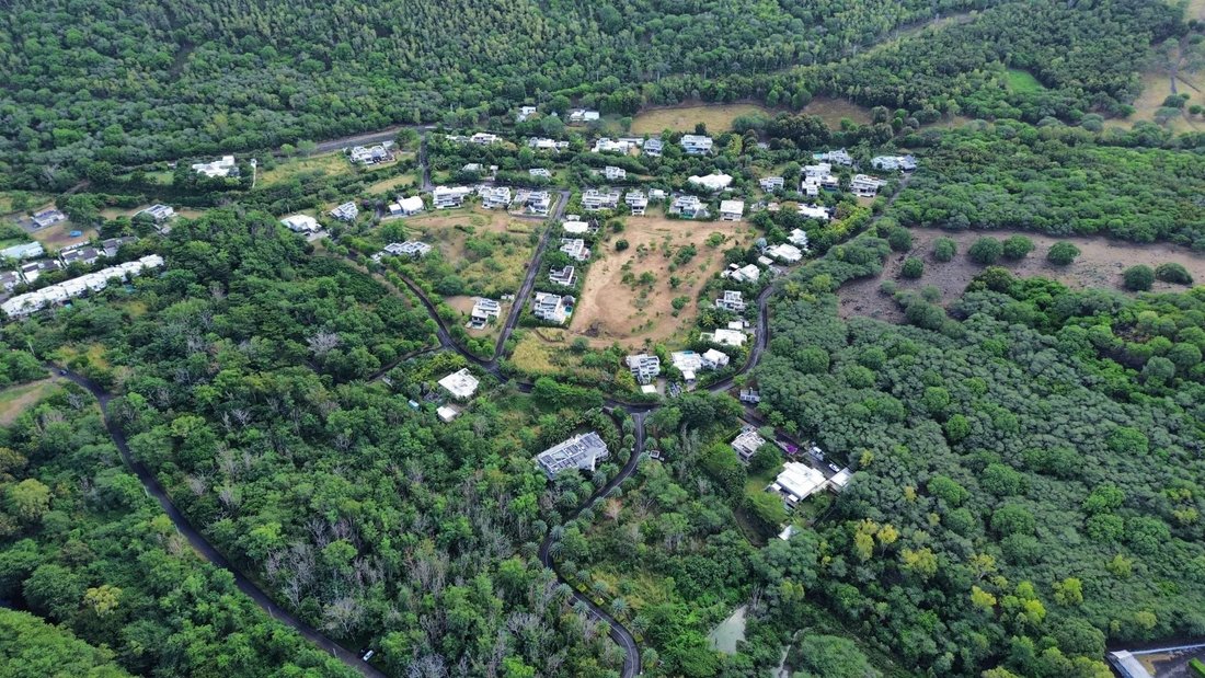 Land in La Preneuse, Rivière Noire District, Mauritius 4 - 17965988
