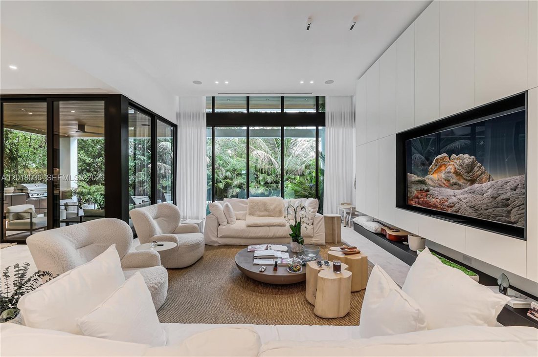 House in Miami, Florida, United States 3 - 17904357