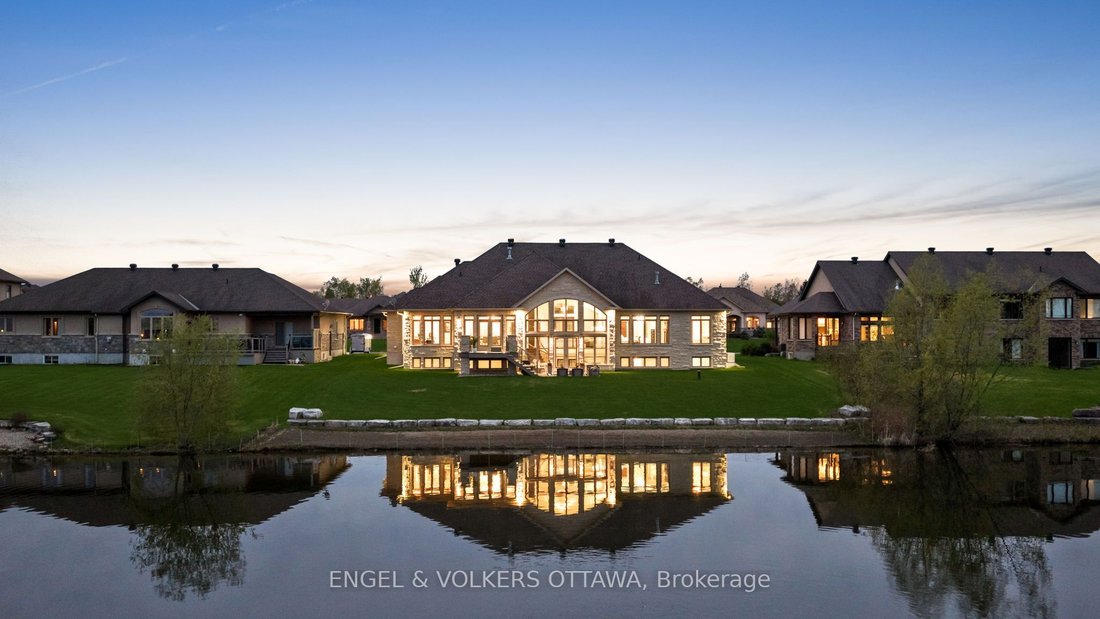 House in Ottawa, Ontario, Canada 1 - 17970085