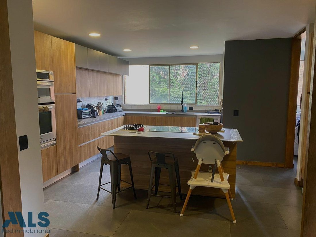 Apartment in Medellín, Antioquia, Colombia 5 - 17972267
