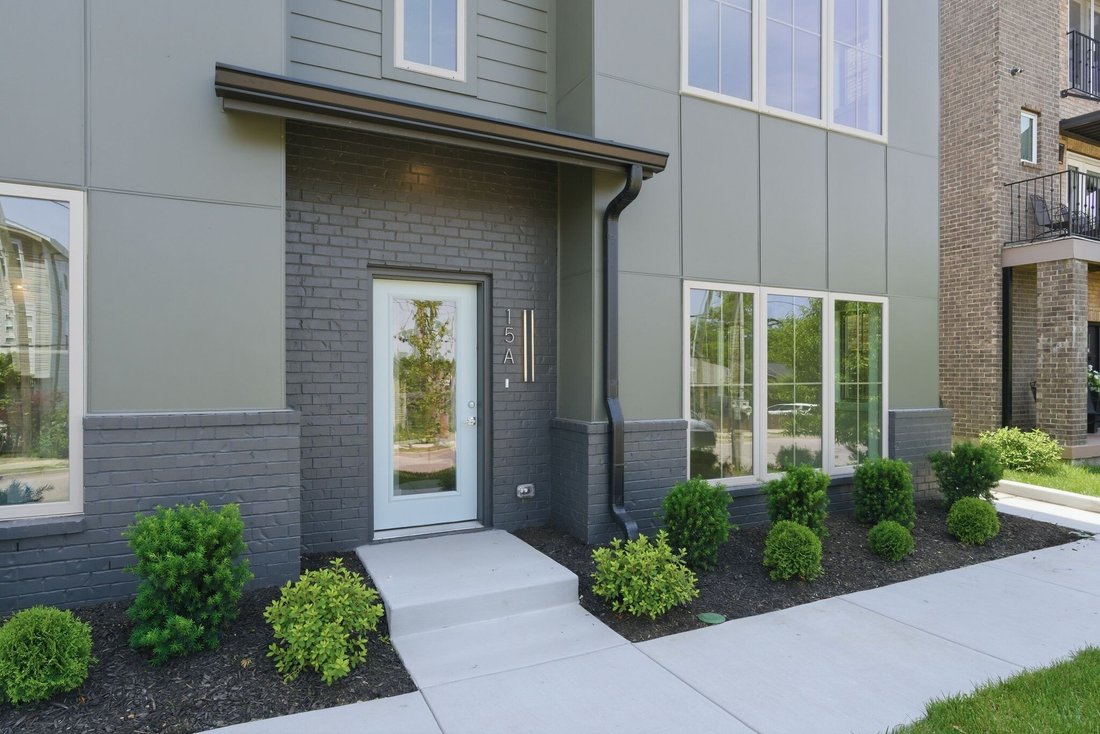 Co Op in Nashville, Tennessee, United States 2 - 17969490