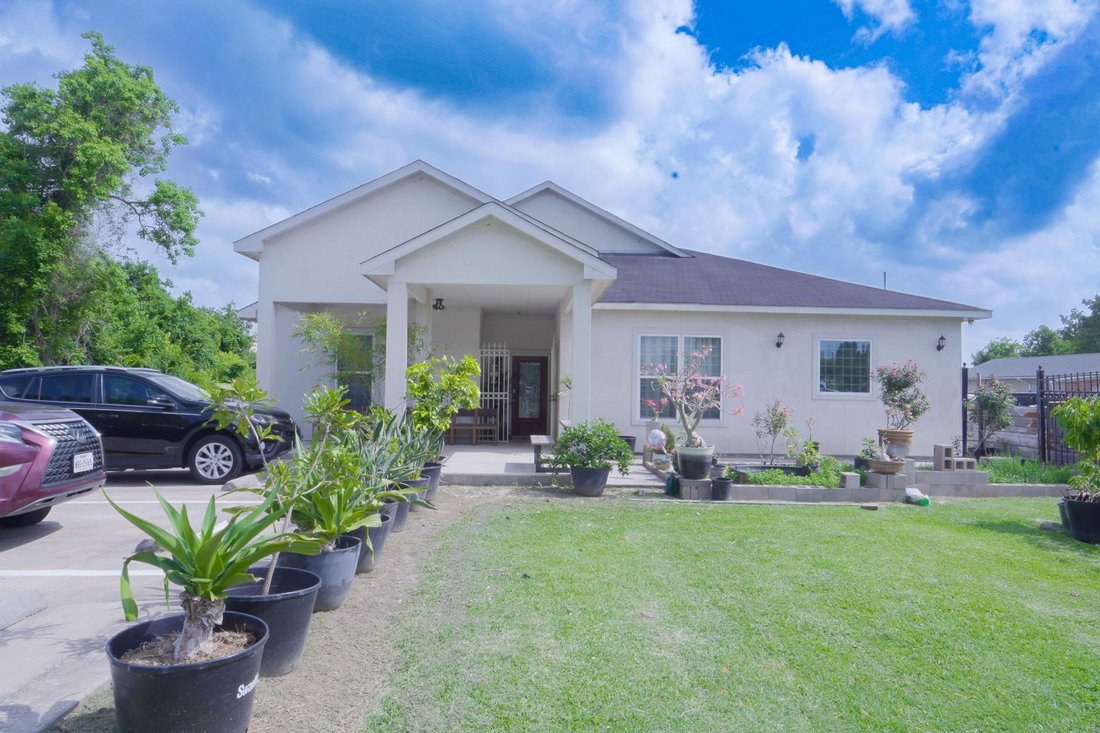 House in Houston, Texas, United States 1 - 17969799