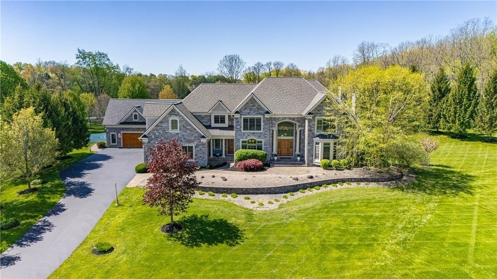 House in Pittsford, New York, United States 2 - 17971477
