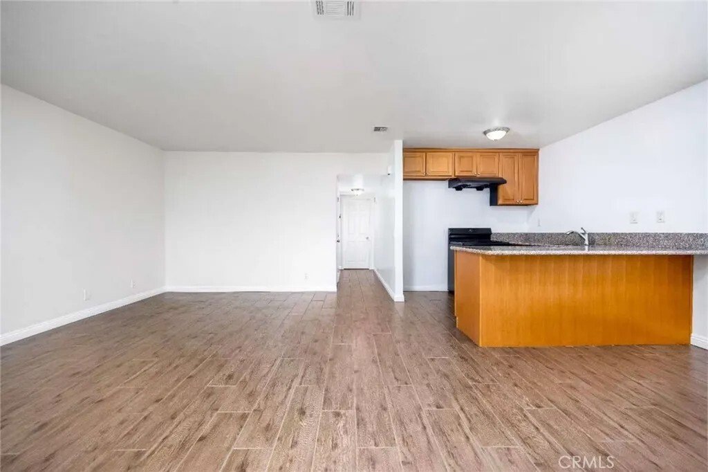 Temple City, California, United States 2 - 17966475