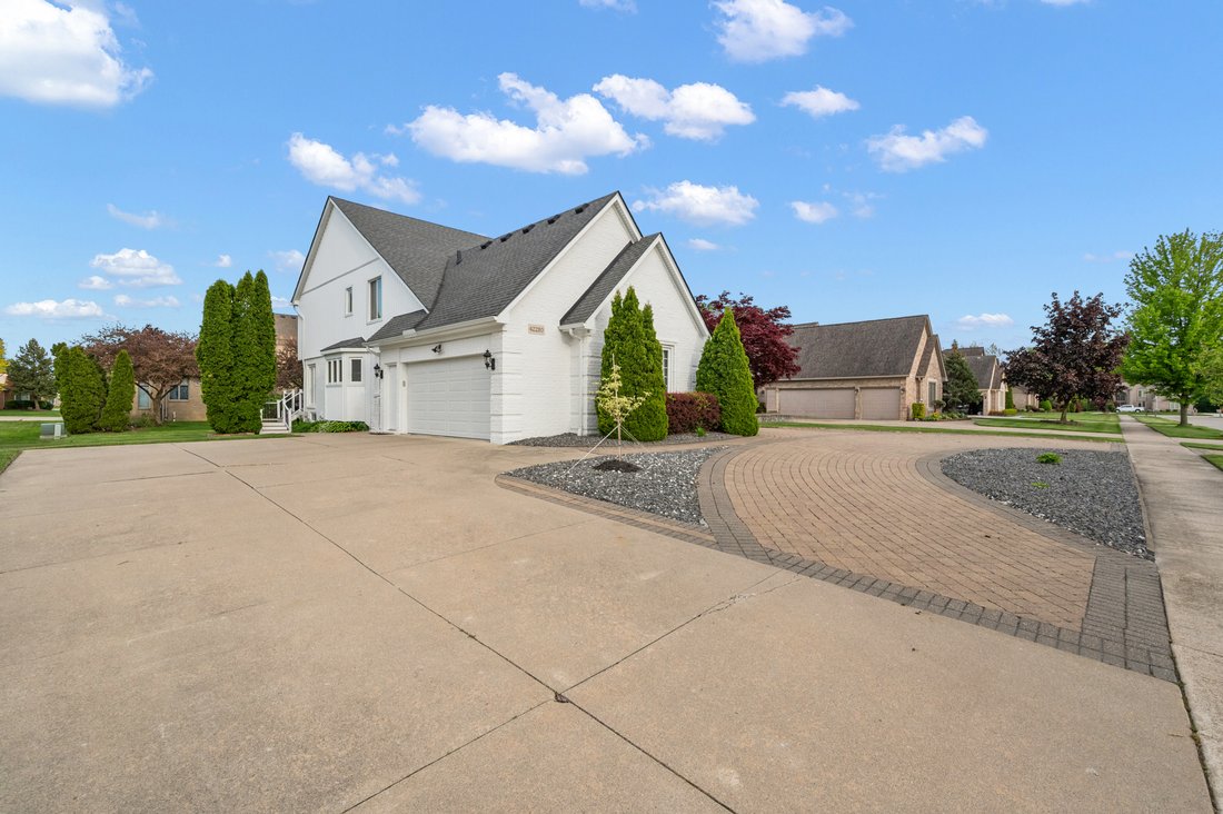 House in Sterling Heights, Michigan, United States 3 - 17965773