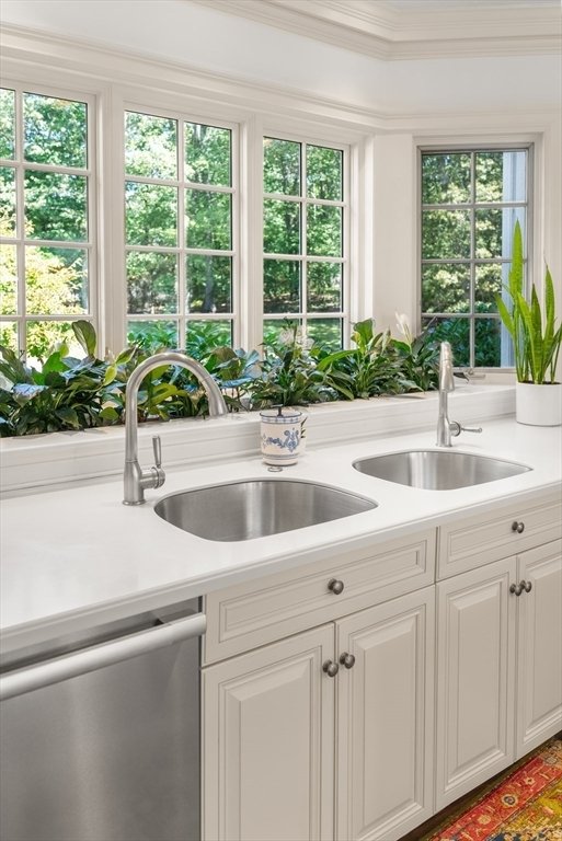 House in Westwood, Massachusetts, United States 5 - 16544926