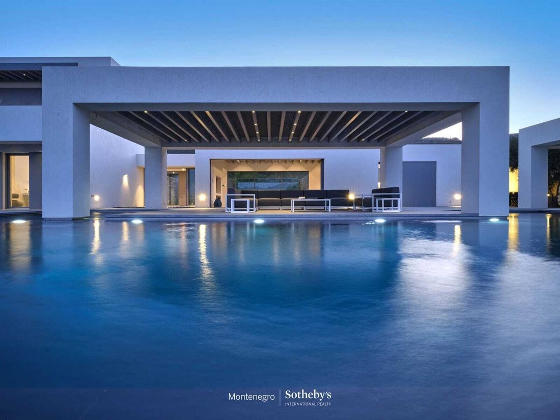 Villa in Antiparos, Montenegro 1 - 17970267
