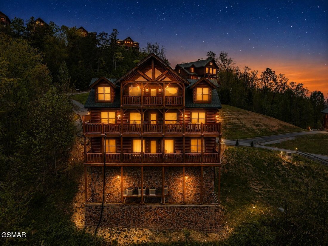 House in Sevierville, Tennessee, United States 1 - 17970476