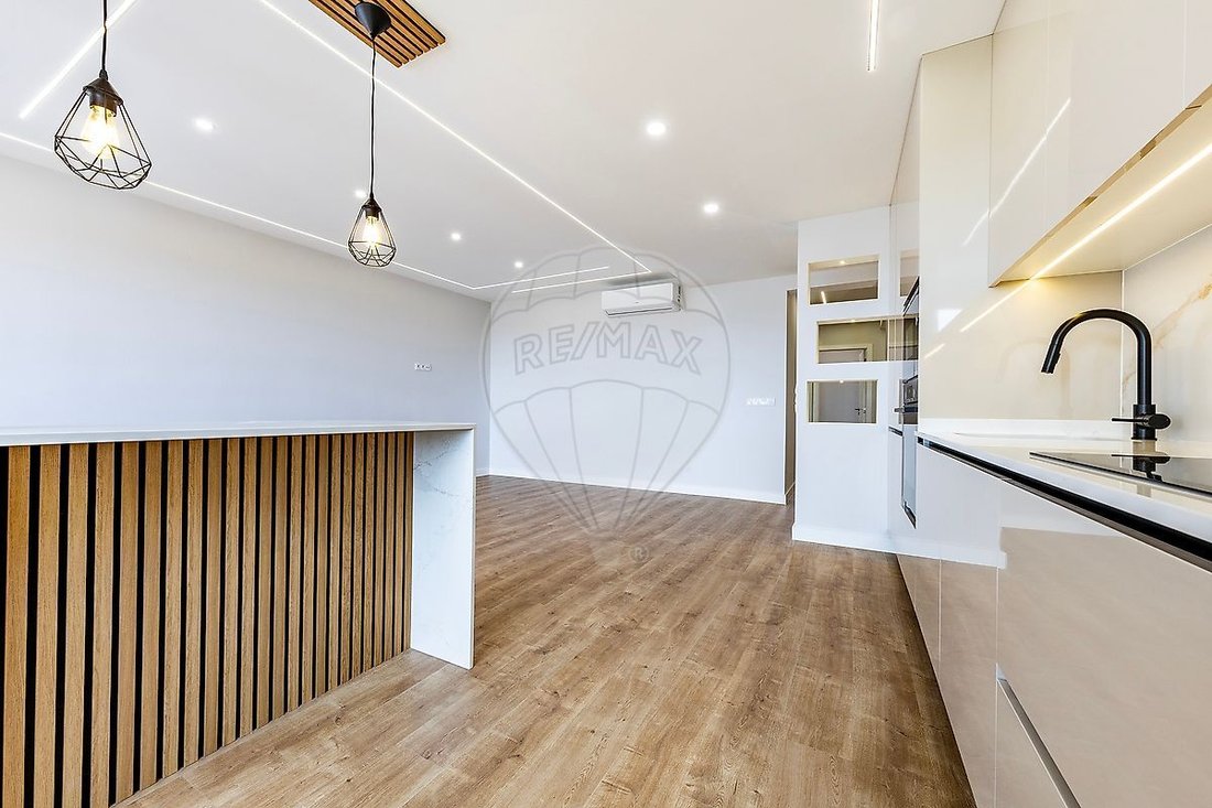 Apartment in Alfragide, Lisbon, Portugal 3 - 17966828