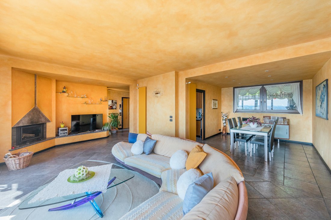 Villa in Gardone Riviera, Lombardy, Italy 3 - 13745775