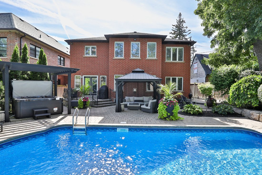 House in Toronto, Ontario, Canada 3 - 17966849
